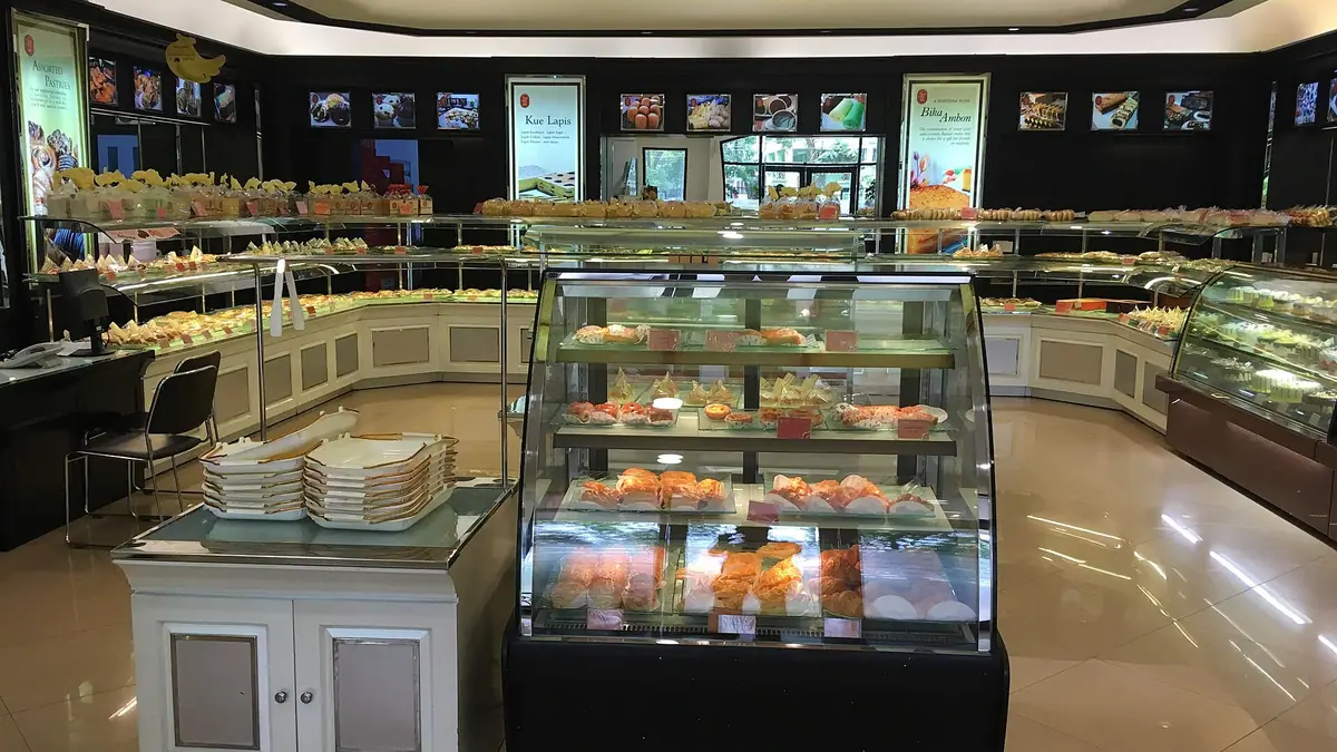 Simpsons Bakery – bakery in Stranraer town centre